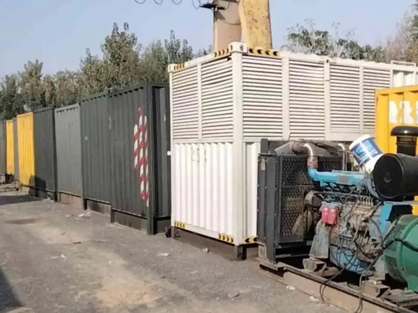 龙潭200KW柴油发电机机组每小时油耗是多少?